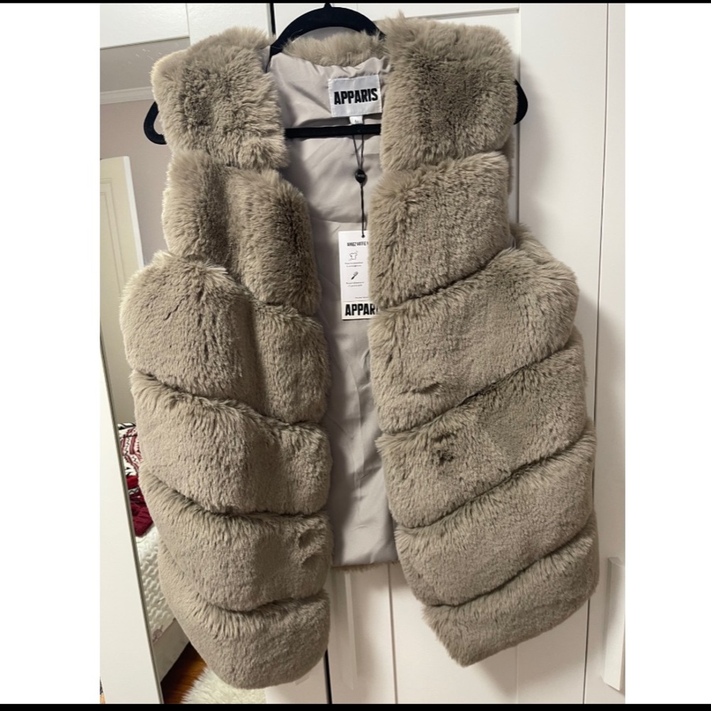 APPARIS FAUX FUR VEST
